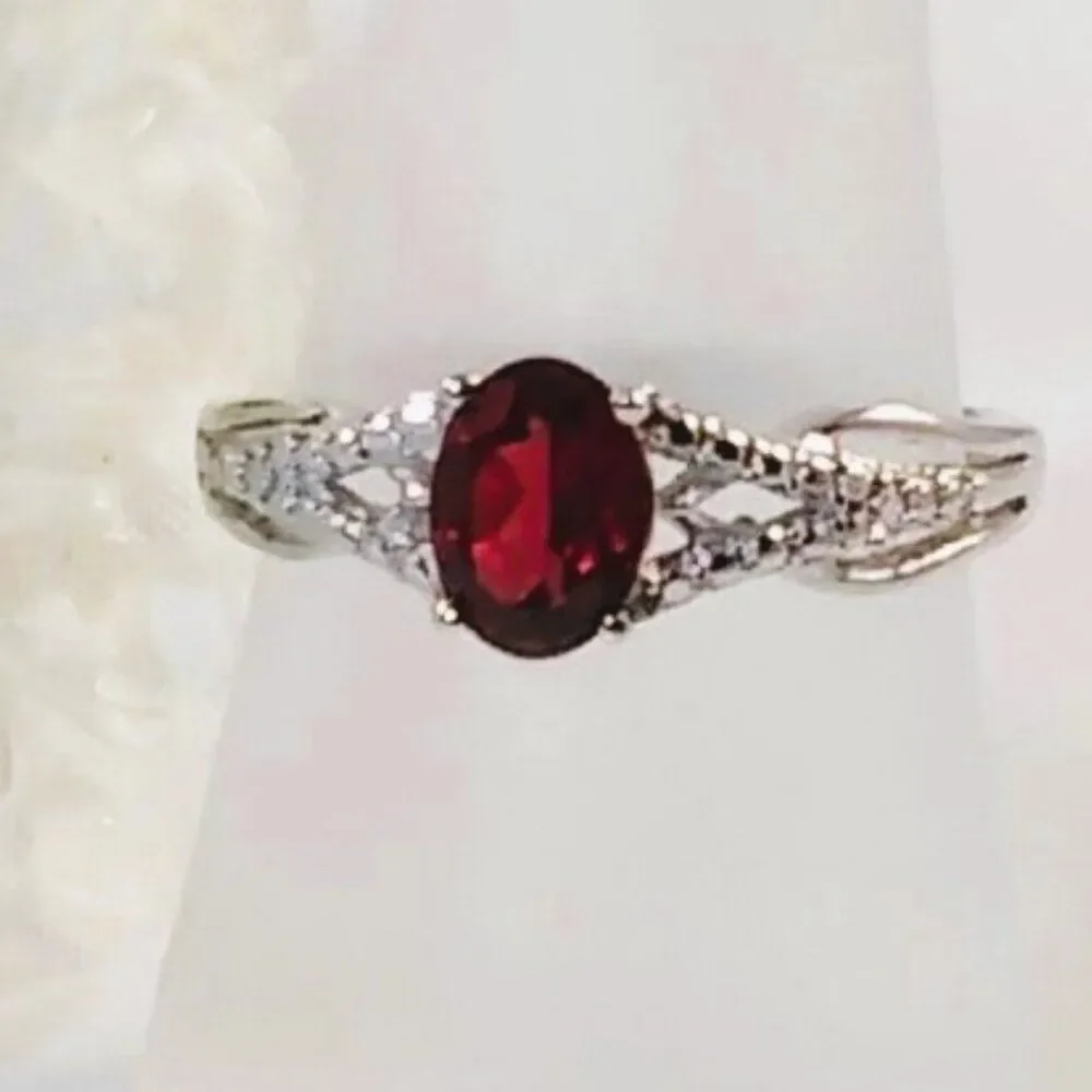 Garnet Ring 1.0 Carat Size 6-1/4